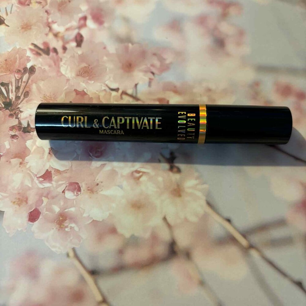 Brand New Curl & Captivate Black Mascara #01 by Beauty Evolved
